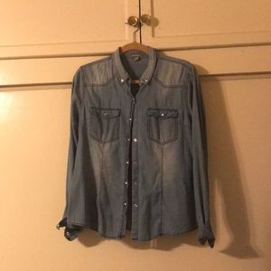 Denim shade dress shirt